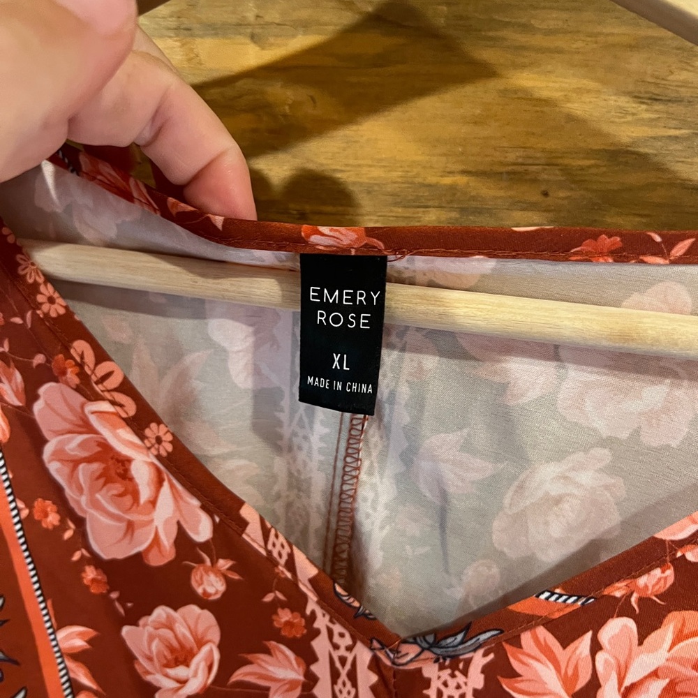 Emory Rose Allover Floral Print Dress - Picture 4 of 5